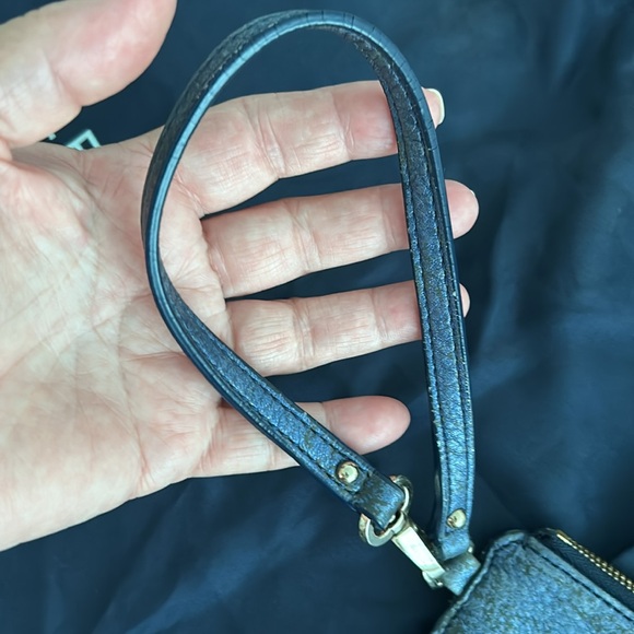 💙COLE HAAN WRISTLET/BAG💙 - Picture 5 of 7
